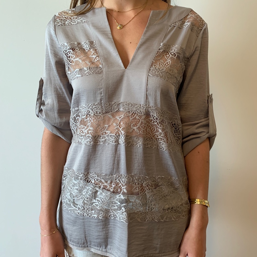 BCBG MAXAZRIA Lace blouse